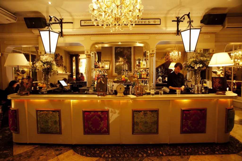 Beach Blanket Babylon — commercial and interiors photograph in London, UK, frame 20 of 44.